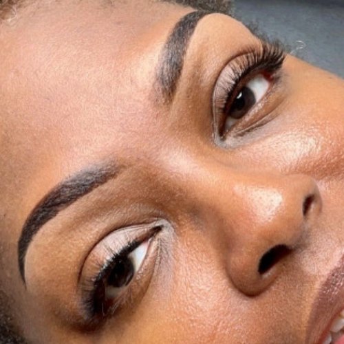 Bold ombré brows on deeper skin
